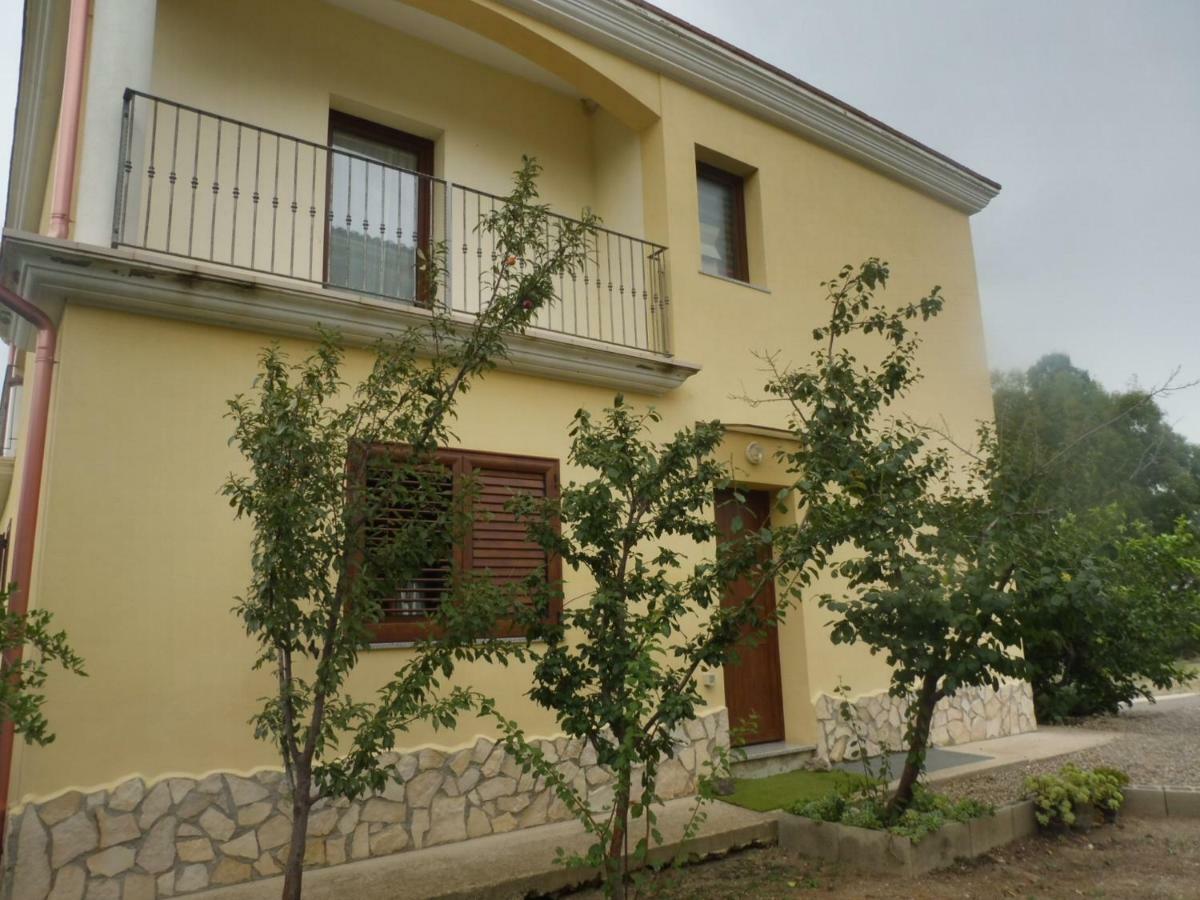 Casa Miriam - Appartamenti Vacanze Villaputzu Bagian luar foto