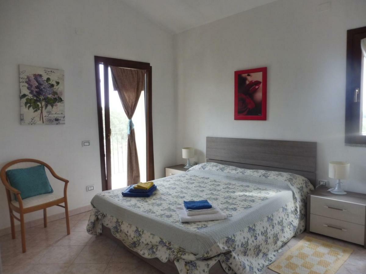 Casa Miriam - Appartamenti Vacanze Villaputzu Bagian luar foto